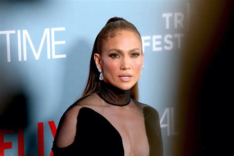 Rosie Perez Revealed Jennifer Lopez Manipulated The Wardrobe And Makeup