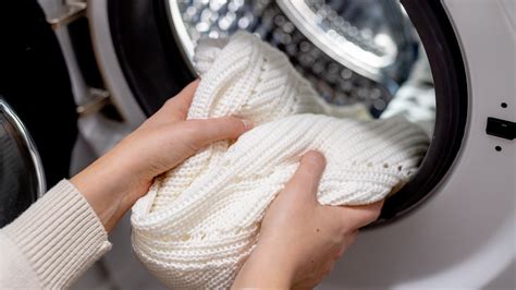 How to repair a washing machine: common problems solved | Top Ten Reviews
