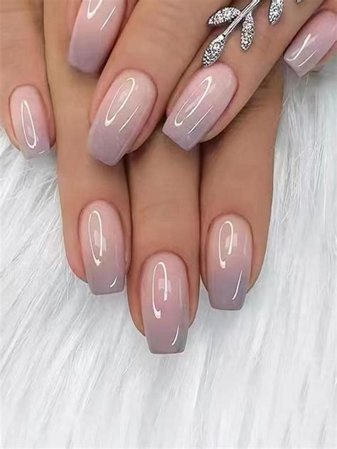Sizzling Summer Nails in August: Heat up your nail recreation with