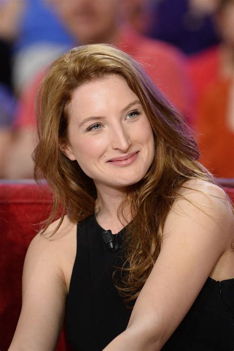 Photo : Julia Piaton - Enregistrement de l'émission "Vivement Dimanche