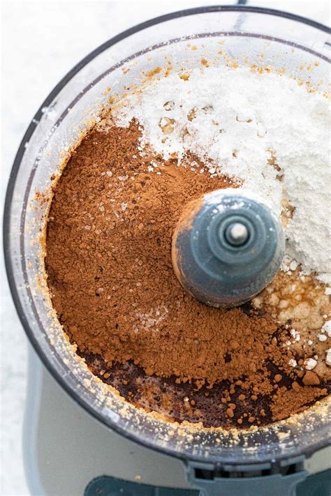 How to Make Nutella (2-ways!) - Jessica Gavin