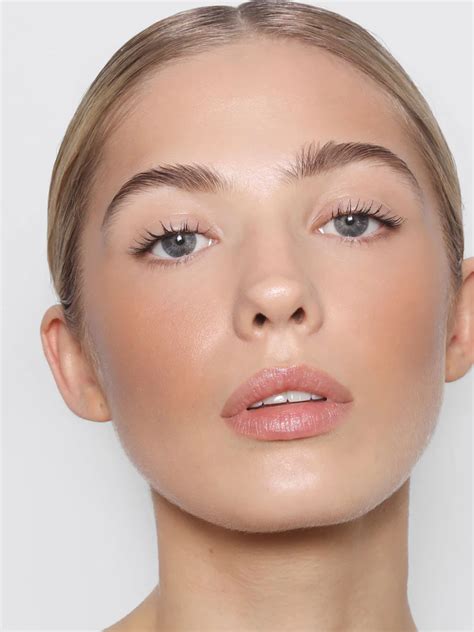 Cream Bronzer | Skin makeup, Makeup looks, Fall makeup looks