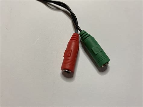 Разветвитель для наушников с микрофоном 3,5мм PC, цена 136 грн - Prom ...