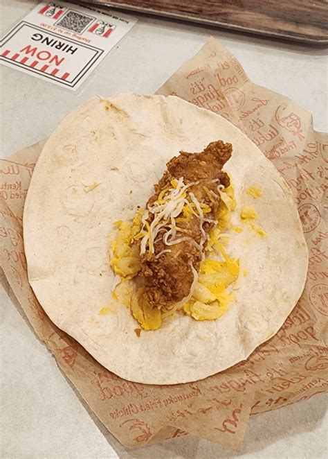 KFC New Mac and Cheese Wrap : r/ExpectationVsReality