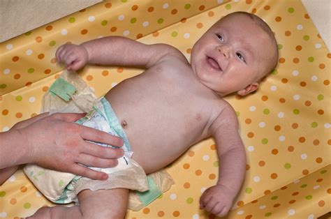 Что делать со слизью в кале у ребенка: советы Комаровского и других ...