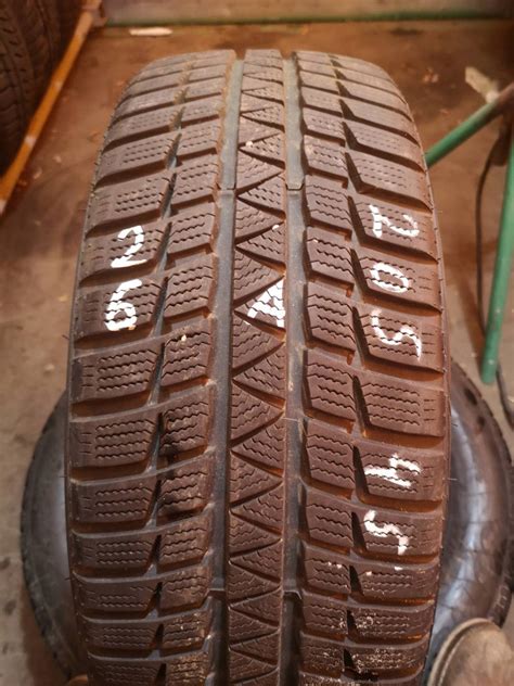 Б/У Зимова Гума 205 45 R17 Falken 2016р — Купить Недорого на Bigl.ua ...