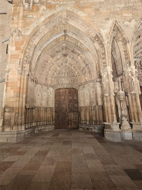 Puerta Del Leon 5