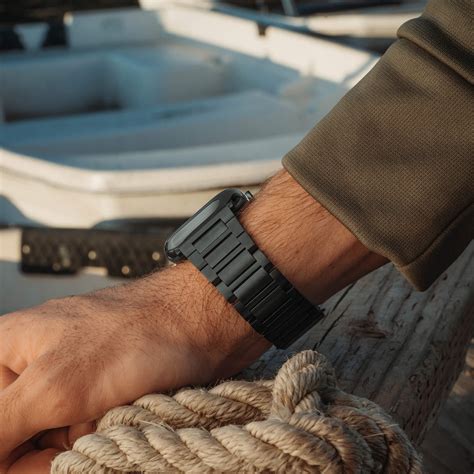 stainless steel edition apple  band black