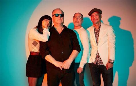 10 Best Pixies Songs of All Time - Singersroom.com