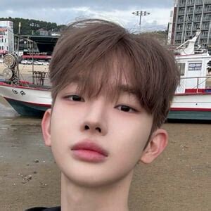 sechan kim age bio family famous birthdays