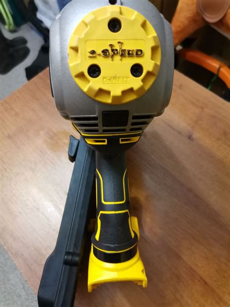 Dewalt DCN692 N Гвоздомет 2021