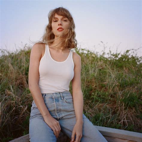 دانلود آهنگ (Wonderland (Taylor's version + متن و ترجمه | طرفداری