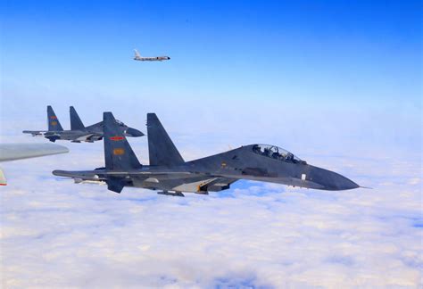 China Defense Blog: Photos of the day: China Air force (PLAF) in South China Sea