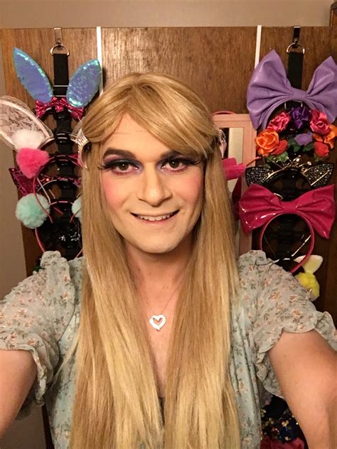 My wife surprised me today with this beautiful necklace! I love her so