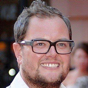 Alan Carr (Comedian) - Age, Birthday, Bio, Facts, Family, Net Worth ...