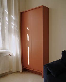 Стеллаж с дверцами Cabinet от KUBI MEBEL – лаконичность и функциональность