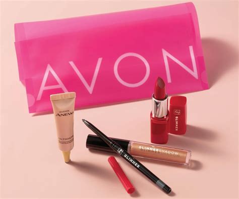 Avon Holiday Glam Set JUST $8.49 (Reg. $40) + More Beauty Steals | Hip2Save
