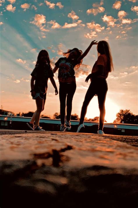 friends pictures wallpaperscom
