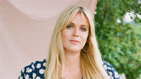 Dolly Alderton Loves Writing Peripheral Kooks - The New York Times