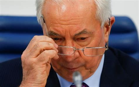 Азаров отримав підозру за чотирма статтями - Korrespondent.net