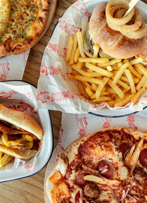 visit clacton  great holidays  fantastic days  discover clacton