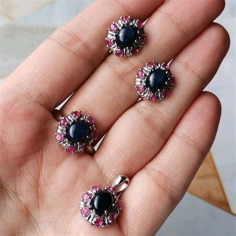 Серебряный комплект украшений 925 пробы со ЗВЕЗДЧАТЫМ сапфиром! в ...