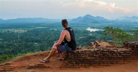 6 Reasons You Should Book A Flight To Sri Lanka Right Now! | Backpacker ...