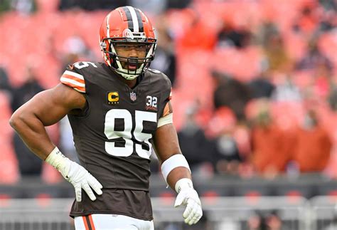 Vikings Star Pleads With Myles Garrett To Join Team