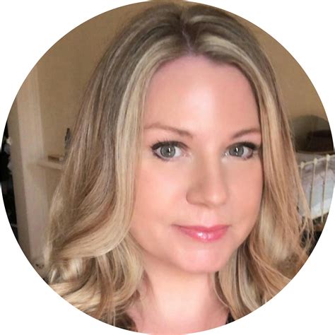 Kelly Hamilton - Local Estate Agent - Purplebricks