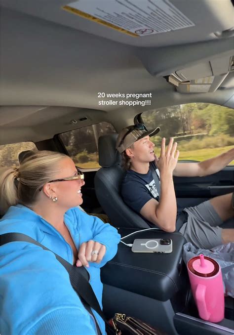 cayla (@caylavanderbaan) - Urlebird