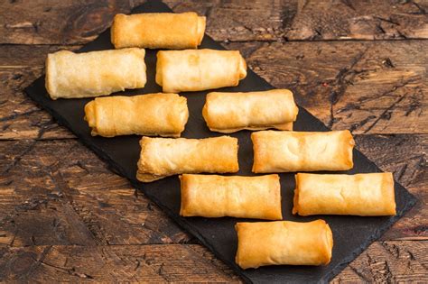 Спринг ролл с курицей и овощами заказать по цене 1369 ₽ с доставкой в ...