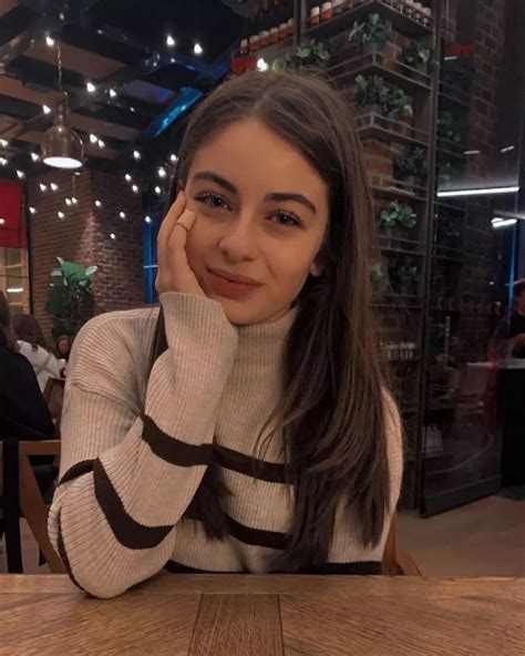 Leya Kırşan Kimdir? Kaç Yaşında? Boyu Ve Kilosu? Biyografi Bilgileri!