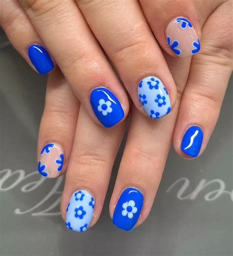 25 BEST SUMMER FLOWER NAIL DESIGNS – BeautyPg