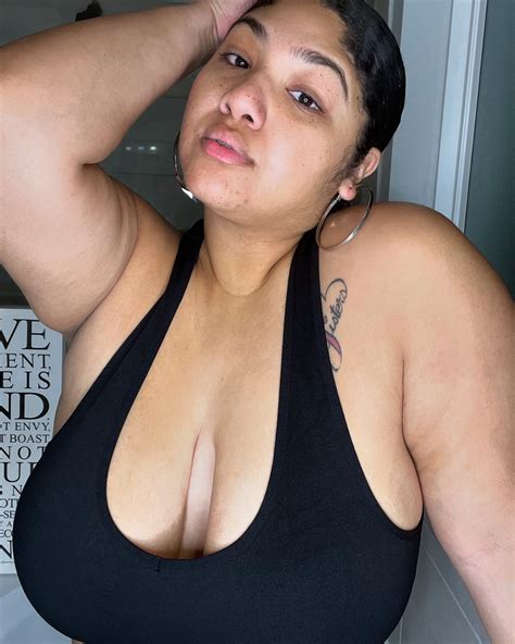 Mizz Melons (@mz.melons) • Instagram photos and videos