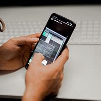 Как оживить фото с помощью нейросетей: 3 популярных ИИ-платформы. Совет