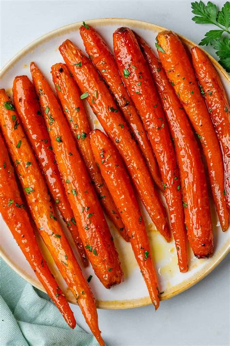 Honey Glazed Carrots (Sweet and Savory) - Cooking With Ayeh