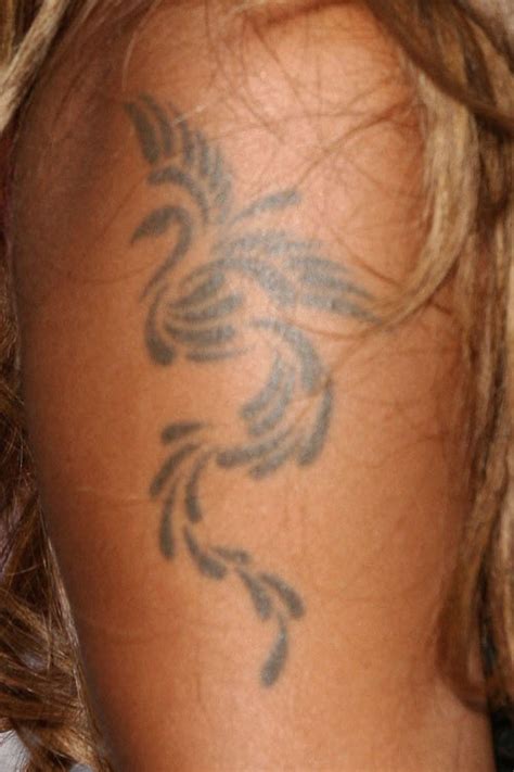 Mel B Arm Tattoos Mel B Slices Off Tattoo Tribute To Husband Stephen