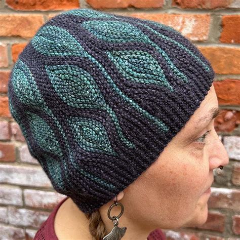 class knit  hat sideways spun