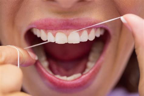 how to floss properly 11