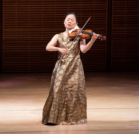 Midori delivers solo Bach and the moderns at Zankel Hall