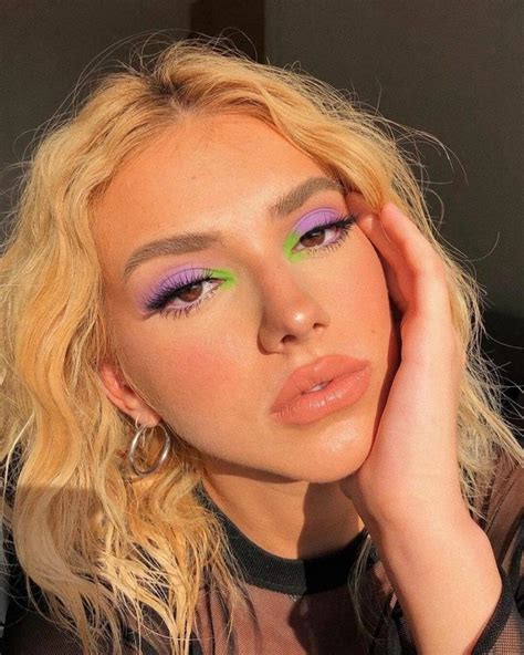 Макияж | Maquillaje de ojos colorido, Sombras de ojos, Maquillaje de ojos