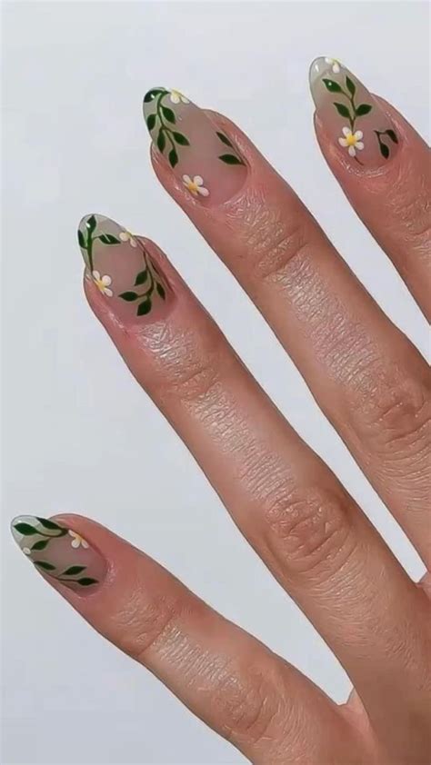 green & flower like nail designs | Floral nails, Green nails, Nail colors