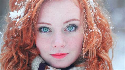 Winter Redhead Hair Girl Snow Face By Cybermdee. : r/PrettyGirls