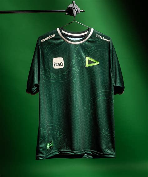 CAMISETAS – LOUD
