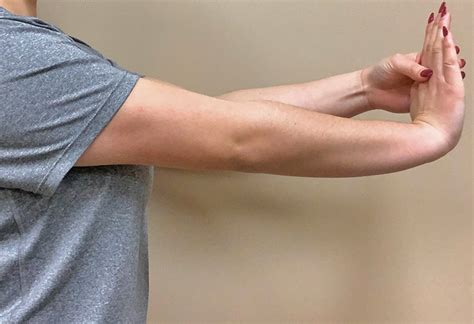 5 Forearm Stretches for Wrist and Elbow Ache Reduction - Doctor Woao