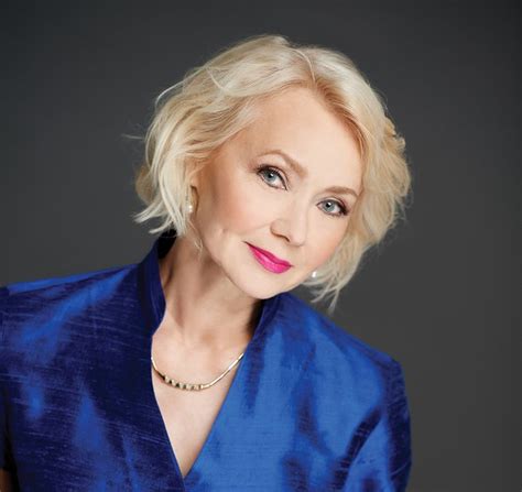 Valentina Kozlova : Awards | Carnegie Corporation of New York