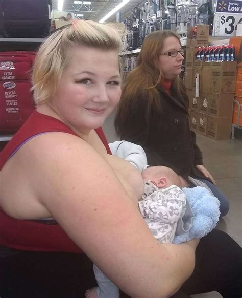 Moms Organize Nurse-In After Breastfeeding Mom Was Kicked Out of an