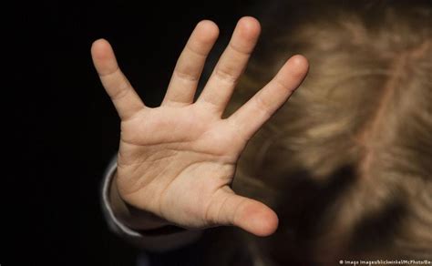 Заманював дівчат у безлюдні місця: киянин проведе 10 років за гратами ...