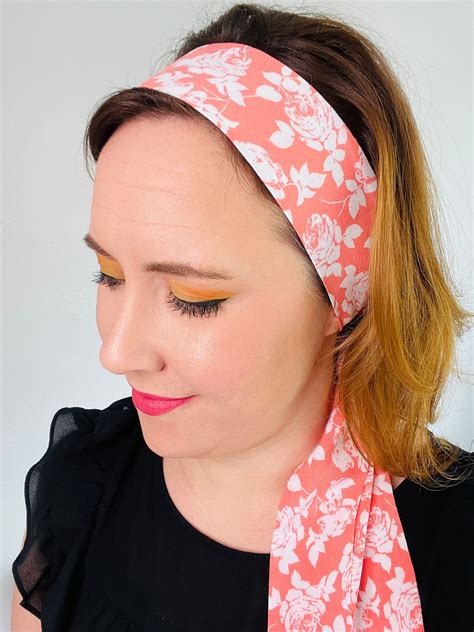 how to tie a headband with a scarf