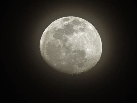 Luna llena febrero 2025: qué tiene de especial y cómo ver la Luna de Nieve